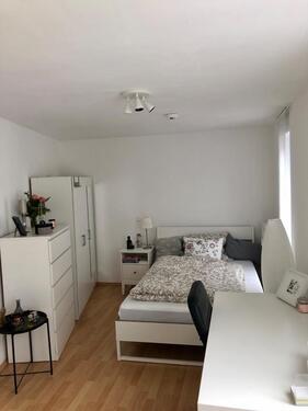 Foto - Helle 1-Zimmer-Wohnung mit EBK, Dachterrasse und Top-Anbindung
