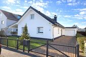Foto - Modernes Einfamilienhaus - Anbau, Garten, Kamin & Sonnenterrasse