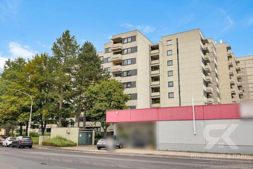 Foto - Traumhafte, renovierte Wohnung mit Balkon, EBK & Stellplatz in WEN-OST zur Miete