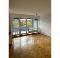 Stilvolle 4-Zimmer-Maisonettewohnung mit Festungsblick - Zell am Main