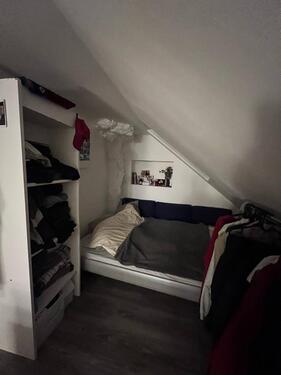 Foto - 1 Zimmer Dachgeschoßwohnung zur Miete in Düsseldorf