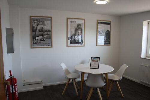 Foto - Möbiliertes Zimmer mit Duchbad und Gemeinschaftsküche