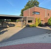 Neuwertiges Einfamilienhaus mit PV Anlage, Sauna, Garage, Carport - Spelle