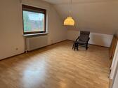 Foto - DG Wohnung 2,5 Zimmer zu vermieten
