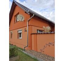 Einfamilienhaus mit Nebengebäude,Außenküche und Scheune - Guben