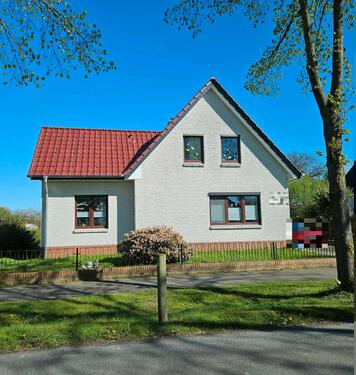 Foto - Saniertes, freistehendes Einfamilienhaus