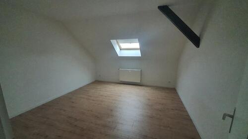Foto - +Kostenlose Einbauküche+ Renovierte 2-Zimmer-Dachgeschosswohnung