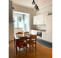 Von privat: 5-Zimmer Altbauwohnung mitten in Eimsbüttel - Hamburg Hoheluft-West