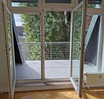 Gemütliche 2-Zimmer Wohnung mit Dachterrasse in saniertem Altbau - Berlin Treptow-Köpenick