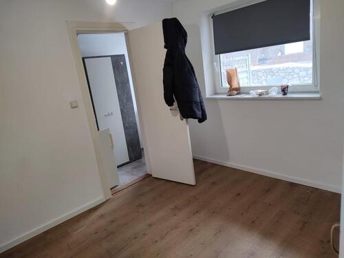 Foto - SPO vermiete 2 Zi Wohnung 700 Euro warm mit Strom