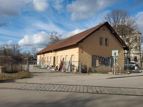 Foto - Mehrfamilienhaus, Wohnhaus zum Kaufen in Augsburg