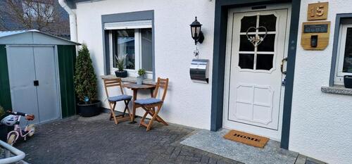 Foto - Einfamilienhaus mit 1800 qm Grundstück, eigenem Bachlauf