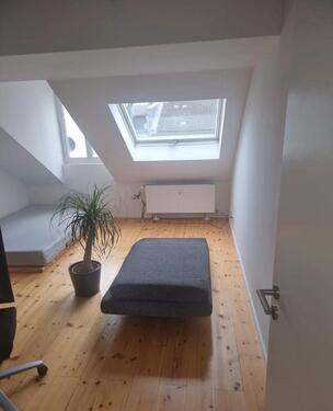 Foto - 16 qm • WG-Zimmer in moderner 130 qm Dachgeschosswohnung