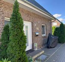 Provisionsfrei! Haus mit Keller in Reinbek