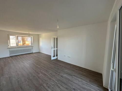Foto - EG 3 Zimmer mit Balkon (frisch saniert)