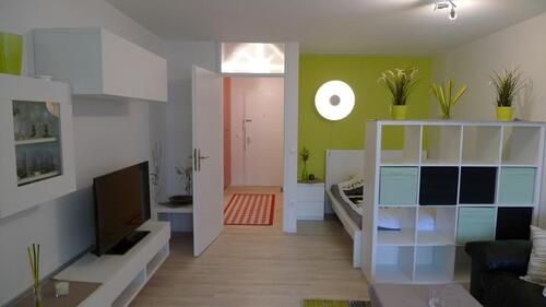 Foto - Schickes Nichtraucherin Apartment, möbliert mit Balkon