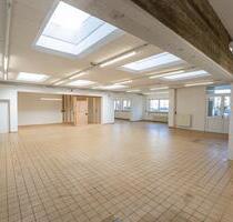 Ebenerdige Gewerbefläche in Poing – ca. 179 m²