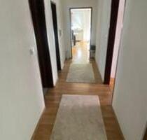 3 Zimmer Dachgeschoss Wohnung mit Balkon; 70 qm - Möhrendorf