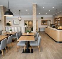 Cafe Gaststätte mit großer Terasse - Sailauf