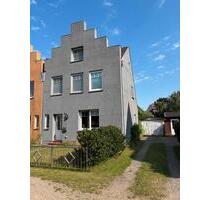 Doppelhaushälfte - 179.000,00&nbsp;EUR Kaufpreis, ca.&nbsp; 110,00&nbsp;m&sup2; in Husum (PLZ: 25813)