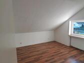 Foto - 3 Zimmer Wohnung - 650,00&nbsp;EUR Kaltmiete, ca.&nbsp; 80,00&nbsp;m&sup2;
