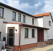 Doppelhaushälfte - 250.000,00 EUR Kaufpreis, in Bitterfeld-Wolfen (PLZ: 06803) Greppin