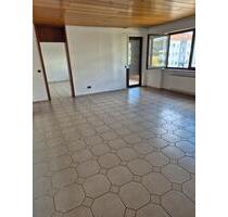 Helle 3-Zimmer-Wohnung, modern, gemütlich, sofort bezugsbereit - Eisenberg (Pfalz)