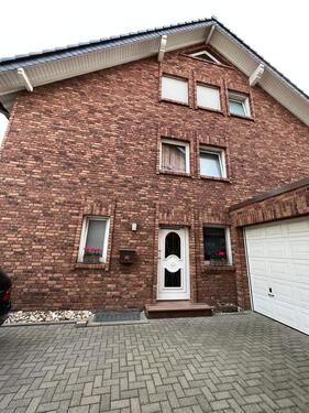 Foto - Doppelhaushälfte mit Schlafzimmer und Bad im EG, Alt-Hürth