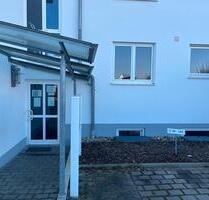 Helle 3,5 Zimmer-EG– Wohnung mit Terrasse in Utzmemmingen - Riesbürg