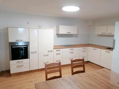 Foto - Kernsanierte Terrassenwohnung in ruhiger Lage