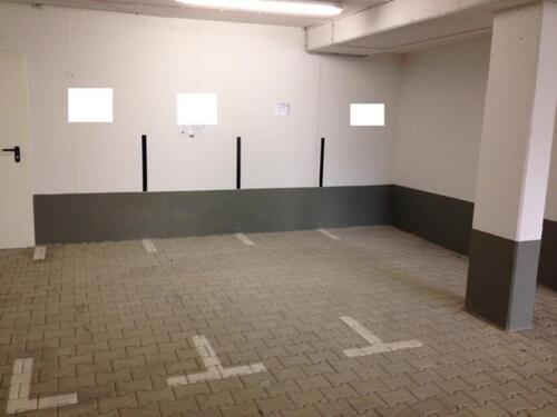 Foto - Motorrad Roller Stellplatz in gepflegter Tiefgarage