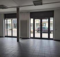 Attraktive Gewerbemieteinheit in Neustrelitz, Strelitzer Straße