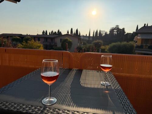 Foto - Lazise di Colà, Gardasee - Le Tende C17: Urlaub mit Sonne, Pool und Cappuccino
