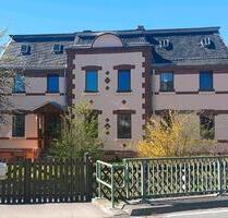 Mehrfamilienhaus - 55.000,00&nbsp;EUR Kaufpreis, ca.&nbsp; 160,00&nbsp;m&sup2; in Oelsnitz (Vogtland) (PLZ: 08606)