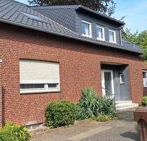 grosses Einfamilienhaus in Krefeld Fischeln von privat