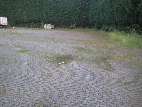Foto - Stellplatz für Wohnwagen Anhänger Auto Material