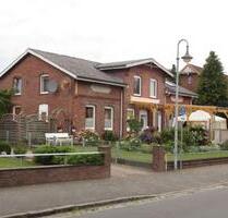 Geräumige 2-Zimmerwohnnung inklusive Garten, Schuppen, Stellplatz - Hamdorf