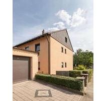 Großzügiges Reiheneckhaus mit Garten, Balkon, Garage & Stellplatz - Neuhausen auf den Fildern
