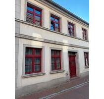 Altstadt Reihenhaus - 111.000,00&nbsp;EUR Kaufpreis, ca.&nbsp; 260,00&nbsp;m&sup2; in Ueckermünde (PLZ: 17373)