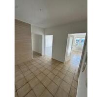 4 Zimmerwohnung 103 qm Südseite,Balkon, - Göppingen Bruckwasen