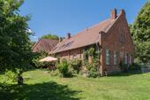Foto - Berlin-Hamburg-Greifswald-Usedom-Großartiges-Haus-3000m2 Grdst.