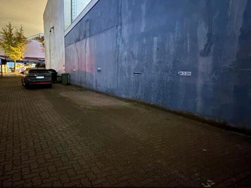 Foto - Altona Stellplatz Winter für WohnmobilWohnwagen oder PKWBus