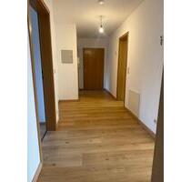 Attraktive 3-Zimmer-Wohnung mit Tiefgarage & Balkon - Neumarkt in der Oberpfalz Altenhof