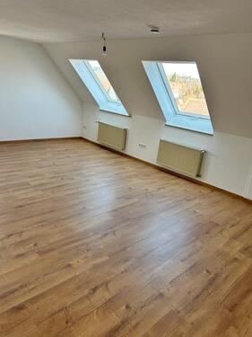 Foto - 3 Zimmer Dachgeschoßwohnung zur Miete in Dombühl