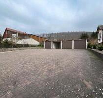 400m2 Grundstück mit 4 Garagen zur Vermieten - Einbeck