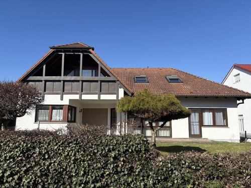 Foto - Geräumiges Zweifamilien-Haus in Bönnigheim