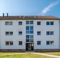 Moderne 3-Zimmer-Wohnung mit neuem Laminatboden und Wannenbad! - Celle Altenhagen