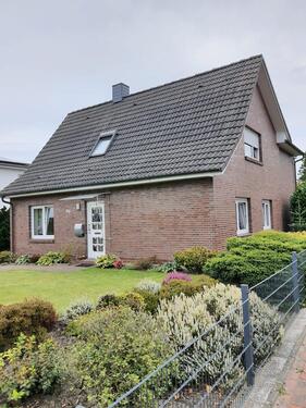 Foto - Charmantes Ein-Zweifamilienhaus
