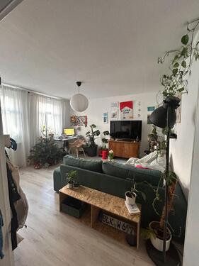 Foto - 2-Raum-Wohnung Giebichenstein - 340,00&nbsp;EUR Kaltmiete, ca.&nbsp; 50,00&nbsp;m&sup2;