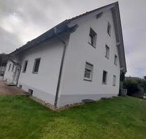 Erdgeschosswohnung m. gr. Terrasse u. Gartenanteil - Siegenburg